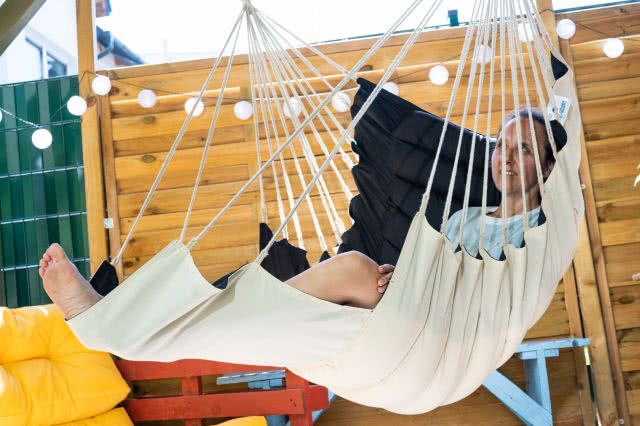 wetterfester outdoor Hängesessel weiss gefüttert