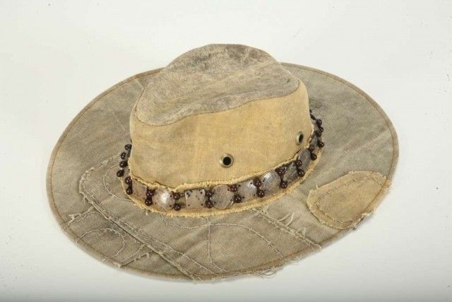 Braunes Loch-Schmuck-Band mit dunklen Perlen (ohne Hut) by Real Deal Brazil TRD-HB6D 
