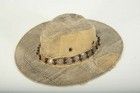 Braunes Loch-Schmuck-Band mit dunklen Perlen (ohne Hut) by Real Deal Brazil TRD-HB6D 
